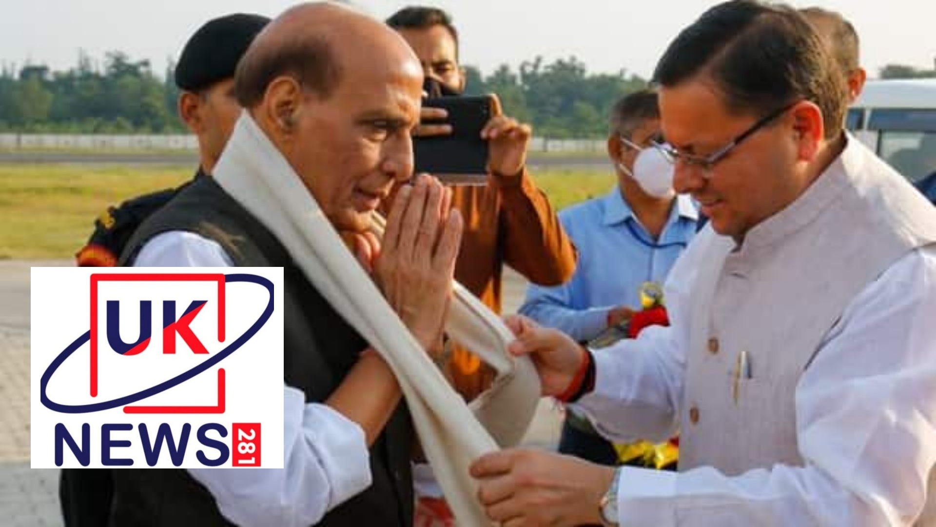 रक्षा मंत्री राजनाथ सिंह से मिले मुख्यमंत्री, रानीखेत और लैंसडोन छावनी भंग करने की वकालत