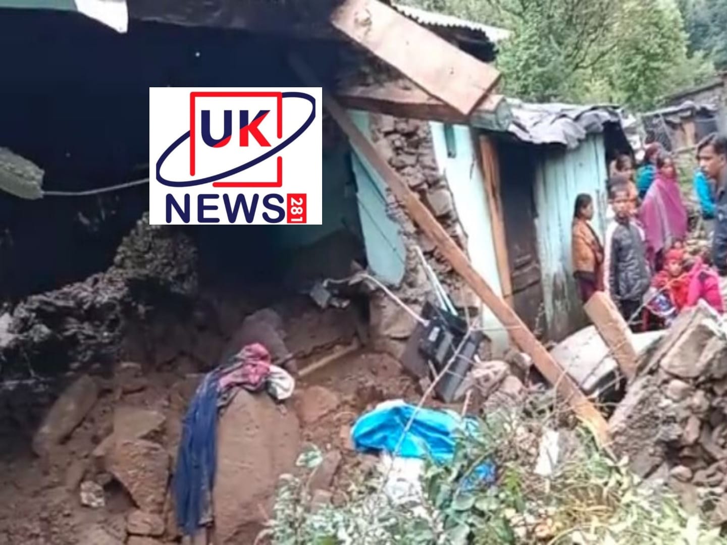 उत्तराखंड में बारिश बनी काल, मलबे में दफन हुईं जिंदगी, अपनों को खोने का गम