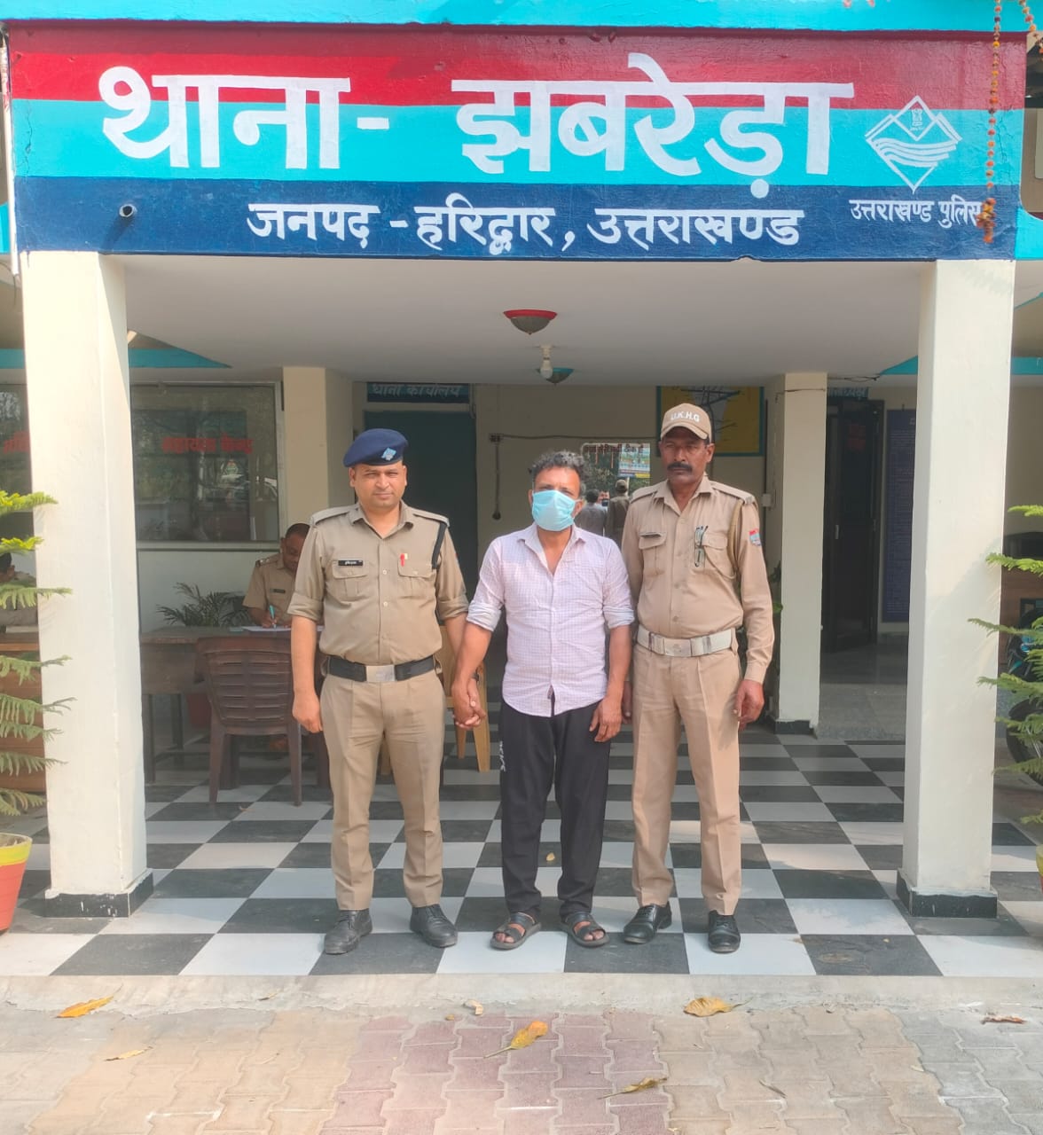 झबरेड़ा पुलिस की कार्रवाई: न्यायालय से वांछित वारंटी गिरफ्तार
